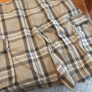 Men’s plaid shorts